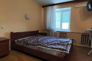 квартира за адресою Космонавтів вул., 8