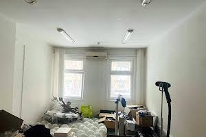 комерційна за адресою Паньківська вул., 6б