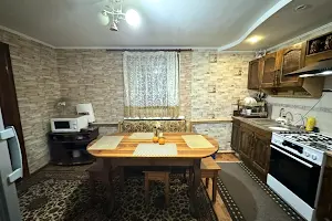 дом по адресу вулиця Сухомлинського, 94