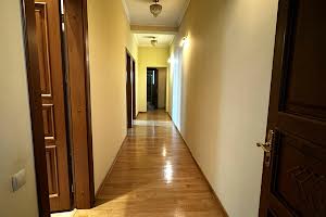 квартира за адресою Олекси Новаківського вул., 8
