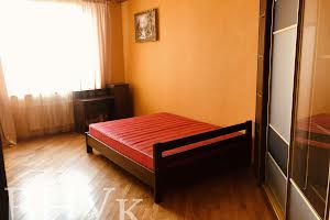 квартира за адресою петлюри, 54а