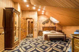 коммерческая по адресу Патріарха Володимира Романюка ул. (Жовтнева), 2Б