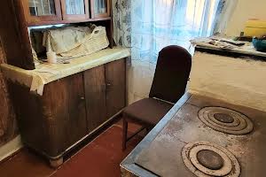 будинок за адресою смт. Черняхів, Шевченка