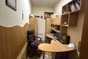 коммерческая по адресу Симона Петлюры ул., 8