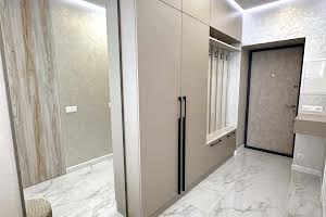 квартира за адресою Привокзальна вул., 10