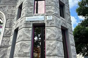 квартира за адресою Дмитра Яворницького просп. (Карла Маркса), 33