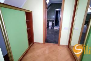 будинок за адресою Незалежності України вул.