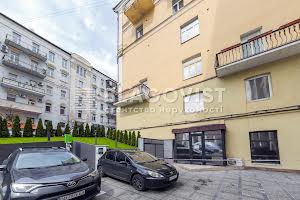 коммерческая по адресу Костёльная ул., 4