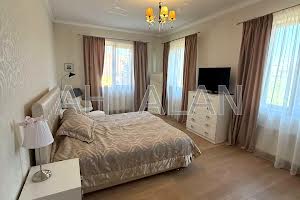 будинок за адресою 136-тя Садова вул.