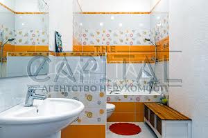 будинок за адресою с. Рожни, Північна