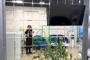 комерційна за адресою Угорська вул., 12