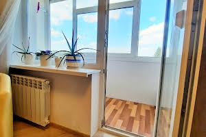 квартира за адресою Кленова вул., 3