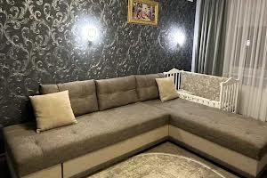 квартира по адресу Яблунева ул., 2