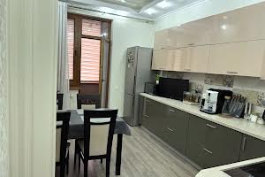 квартира за адресою Професорська вул., 34