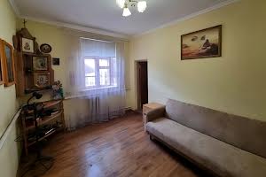 будинок за адресою Лялі Ратушної