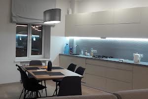 квартира за адресою Конституції пл., 20