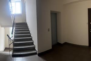 квартира за адресою Водопровідна вул., 75/1а