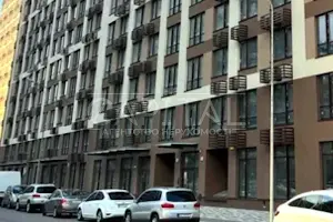 комерційна за адресою Межова вул., 12