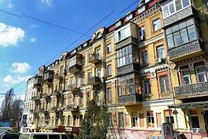 комерційна за адресою Пирогова вул., 4/26