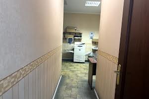 комерційна за адресою Саксаганського вул., 125