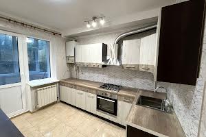 квартира за адресою Панаса Мирного вул., 35/2