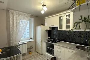 квартира за адресою Електронна вул., 56а