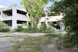 коммерческая по адресу Новониколаевская ул., 5