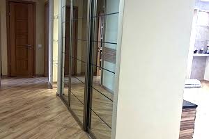 квартира за адресою Коновальця вул., 5