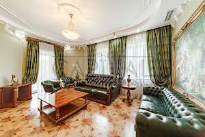 будинок за адресою Берегова вул., 3
