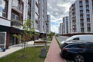 комерційна за адресою Отця Івана Блавацького вул., 16