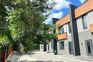 будинок за адресою Олекси Тихого пров., 2 к1