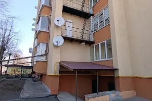 коммерческая по адресу вул. Ясна, 7б
