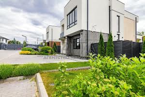 будинок за адресою Квітнева вул.