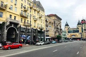 коммерческая по адресу Большая Васильковская ул. (Красноармейская), 14