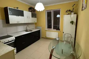 квартира за адресою Райдужний масив вул., 8/1