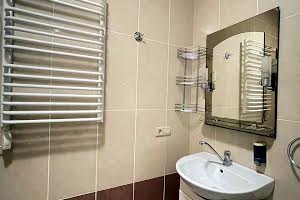 квартира за адресою Гетьмана Петра Дорошенка вул., 28в