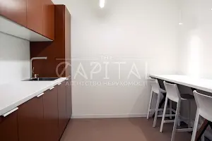 комерційна за адресою Кловський узвіз, 7а