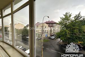 коммерческая по адресу Швабская ул., 11