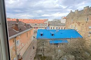 коммерческая по адресу Кардинала Любомира Гузара ул., 32