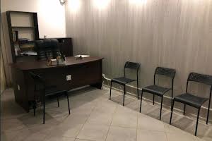 комерційна за адресою Кіри Муратової вул., 7