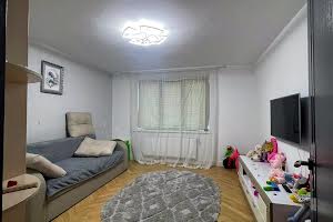 квартира за адресою Крайня, 1А