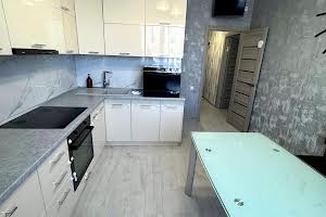 квартира за адресою Перлинна вул., 8