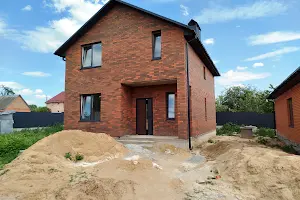 будинок за адресою с. Зарванці, Цегельна