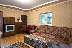 будинок за адресою Праці