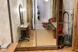 квартира за адресою Старицького вул., 8
