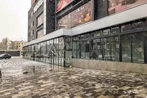 комерційна за адресою Костянтинівська вул., 66