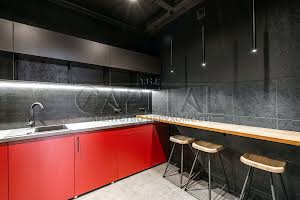комерційна за адресою Кловський узвіз, 7a
