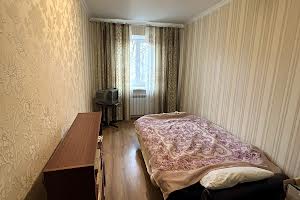 квартира за адресою Михайла Комарова вул., 4а