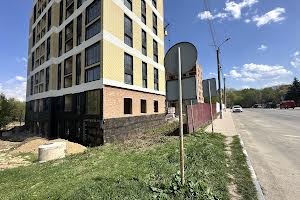 коммерческая по адресу Озёрная ул., 17