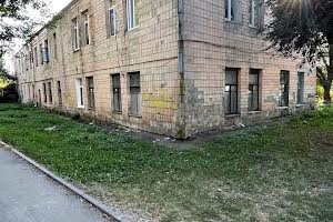 комерційна за адресою Рівне, Небесної Сотні вул. (Кіквідзе), 1